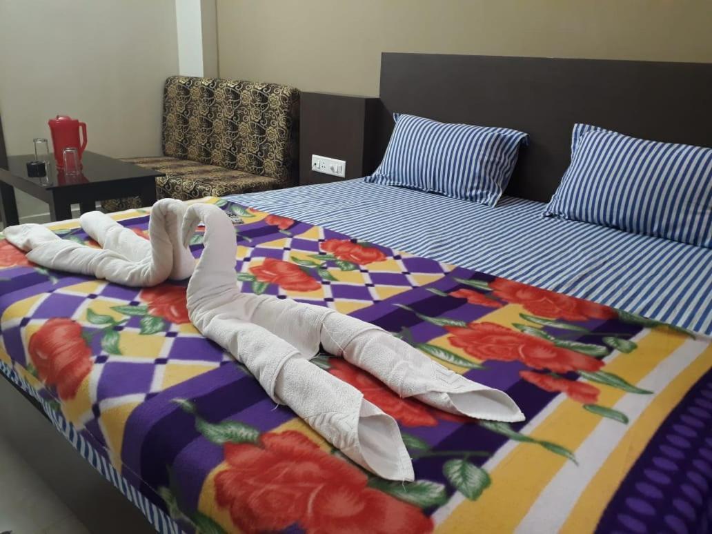 Goroomgo Hotel Uk Palace Puri Eksteriør billede